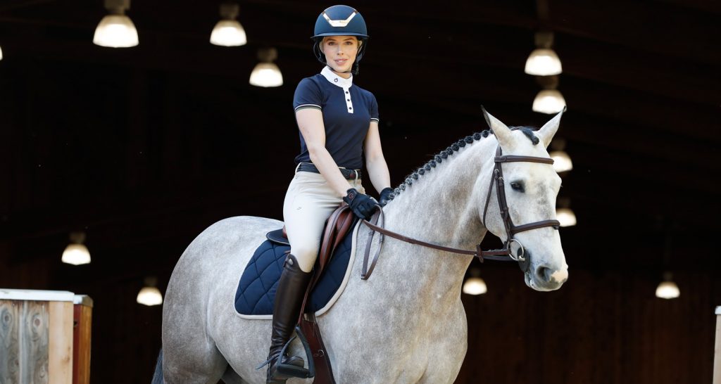 Hannah Selleck riding horse