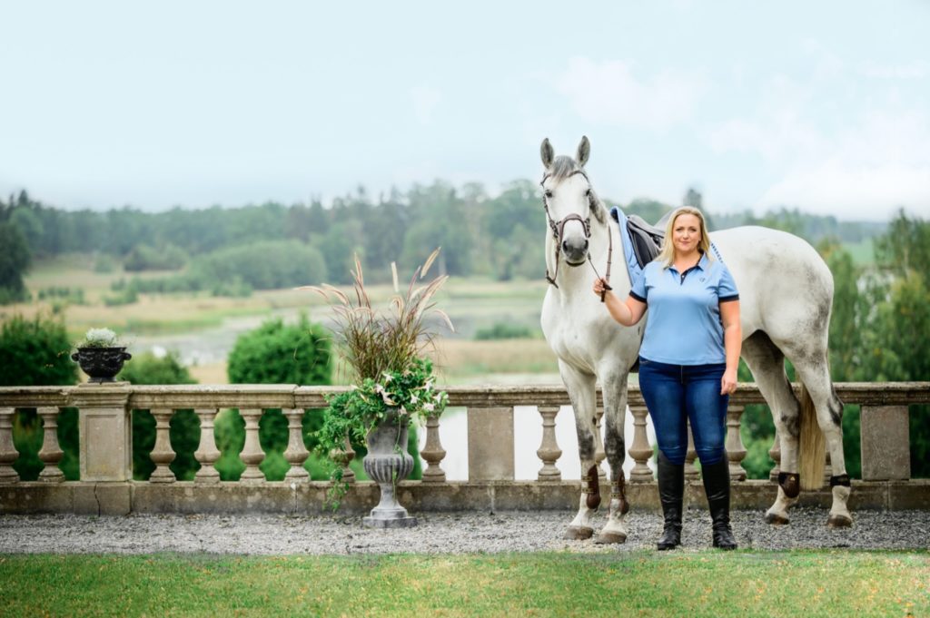 curvy line equestrian apparel from PS Sweden